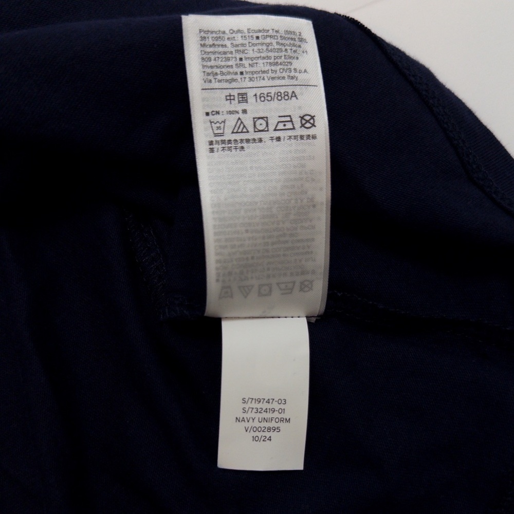 NWT GAP Favorite Crewneck T-Shirt Navy Blue Size S Basics - Picture 10 of 14
